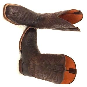 Men’s Lucchese Bots